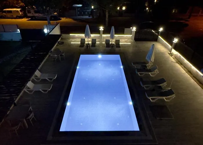 Apart Otel Burçin *